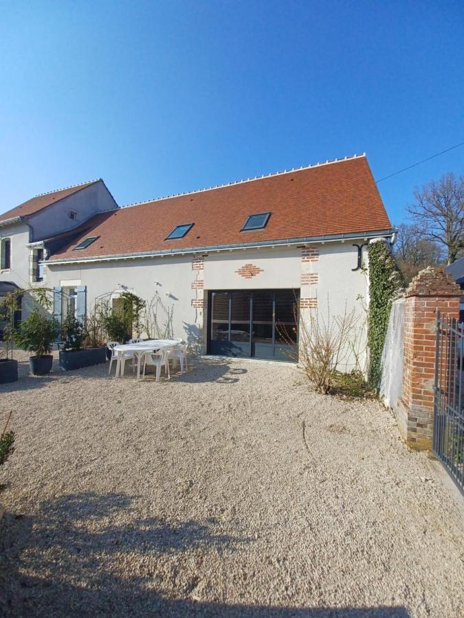 Reve De Loire Gite Au Calme Au Pied Des Chateaux De La Loire 翁赞 外观 照片